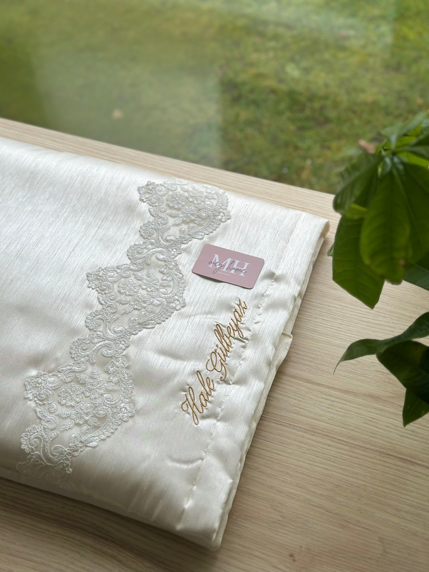Nurican & Hale Gulbeyaz prayer rug set