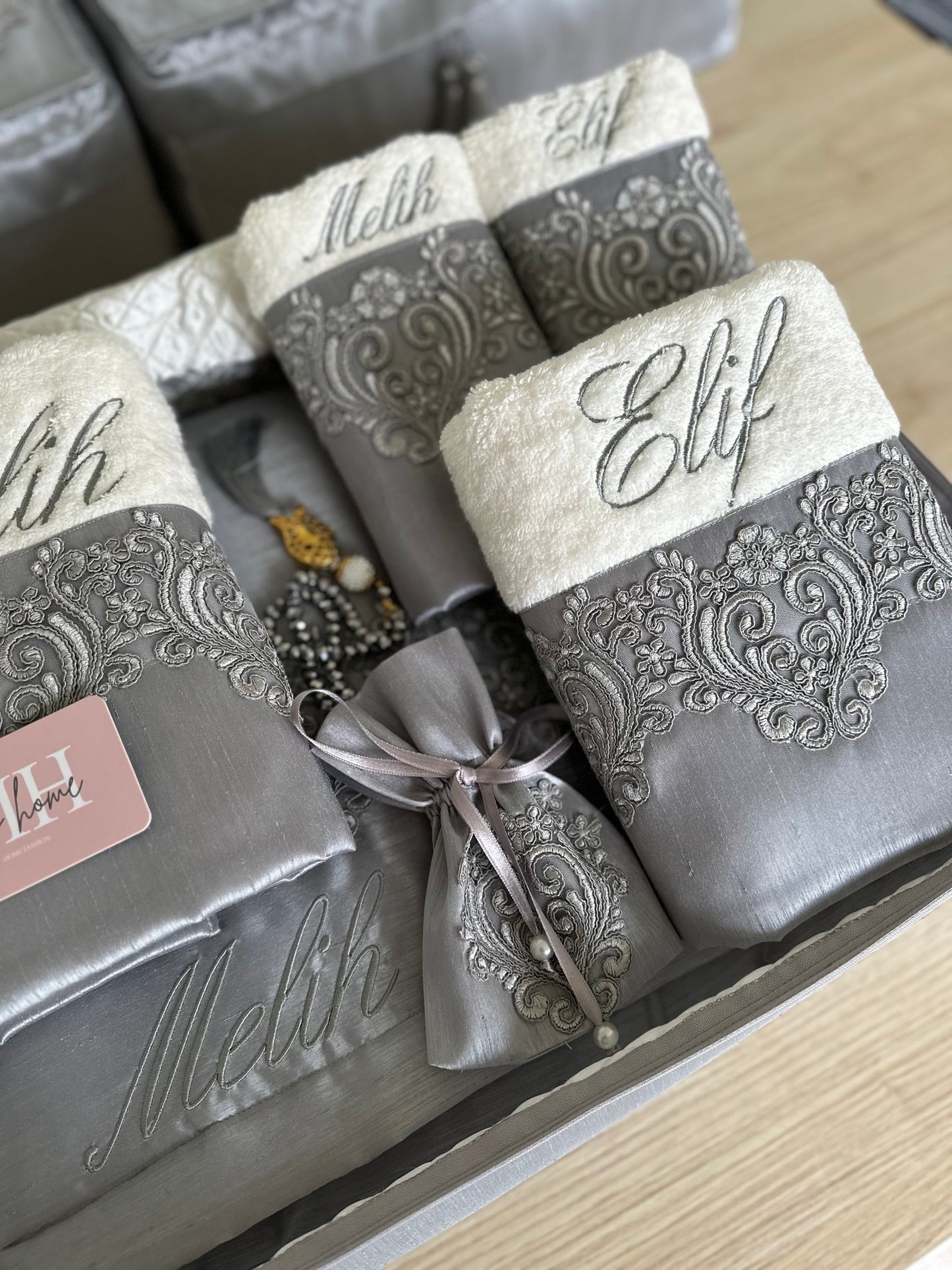 Elif & Melih Prayer Rug Set