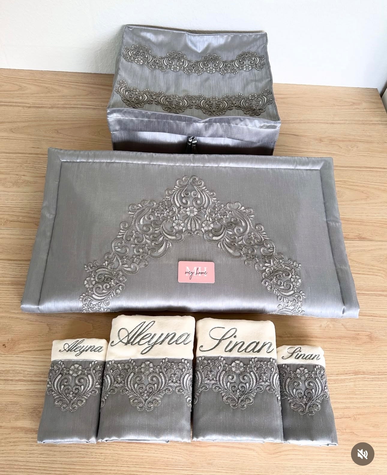 Aleyna & Sinan prayer rug set