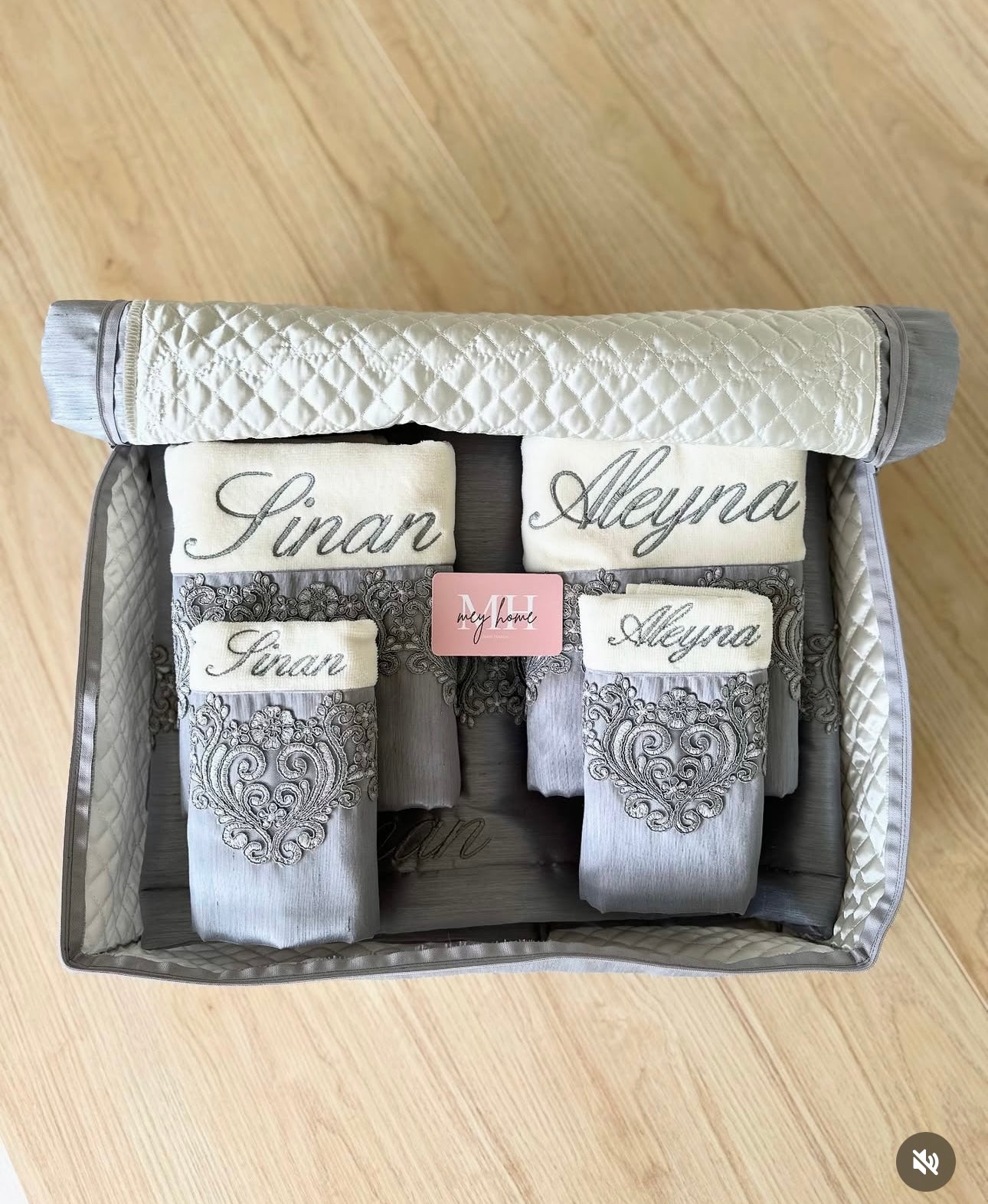 Aleyna & Sinan prayer rug set