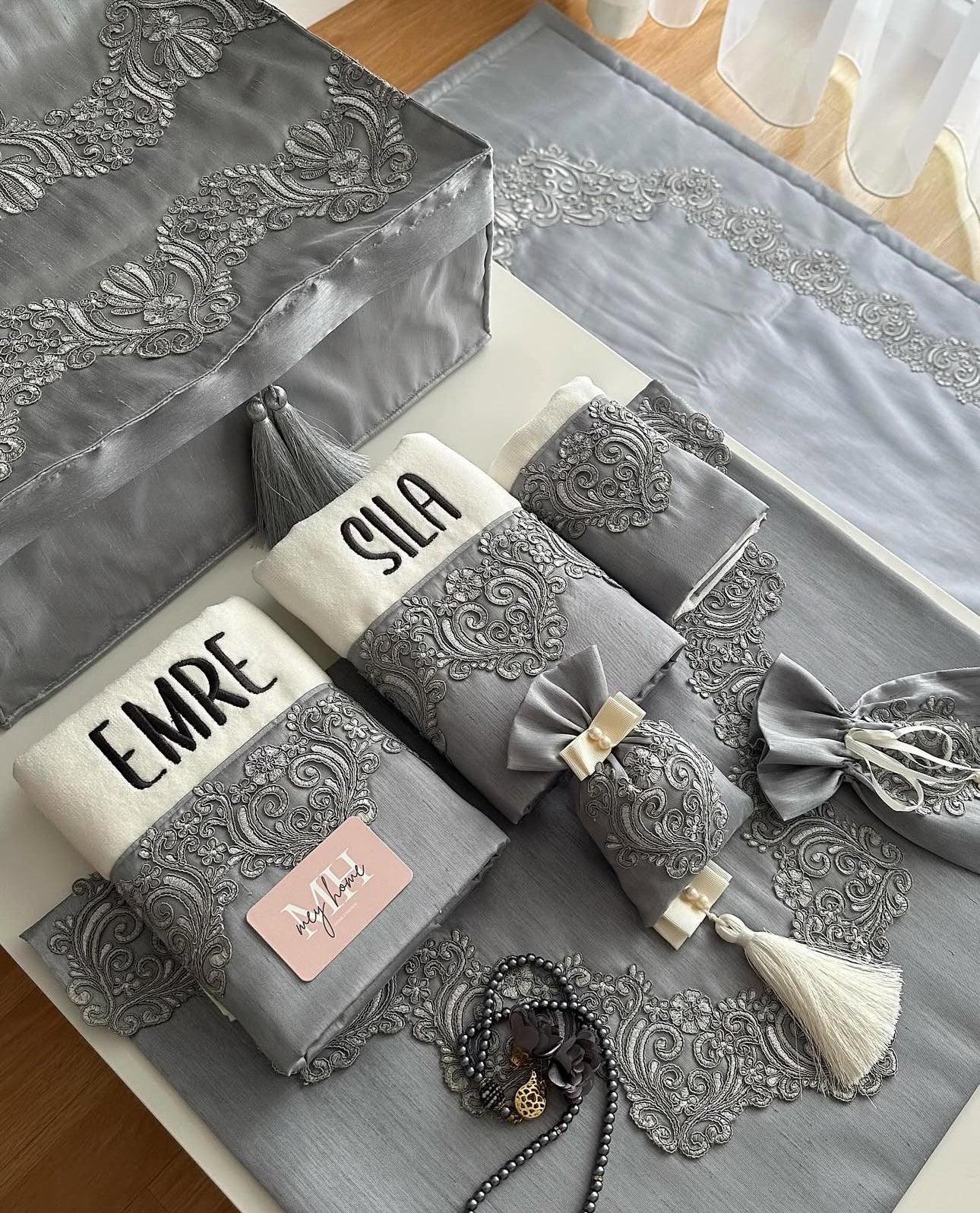 Emre & Sila prayer rug set