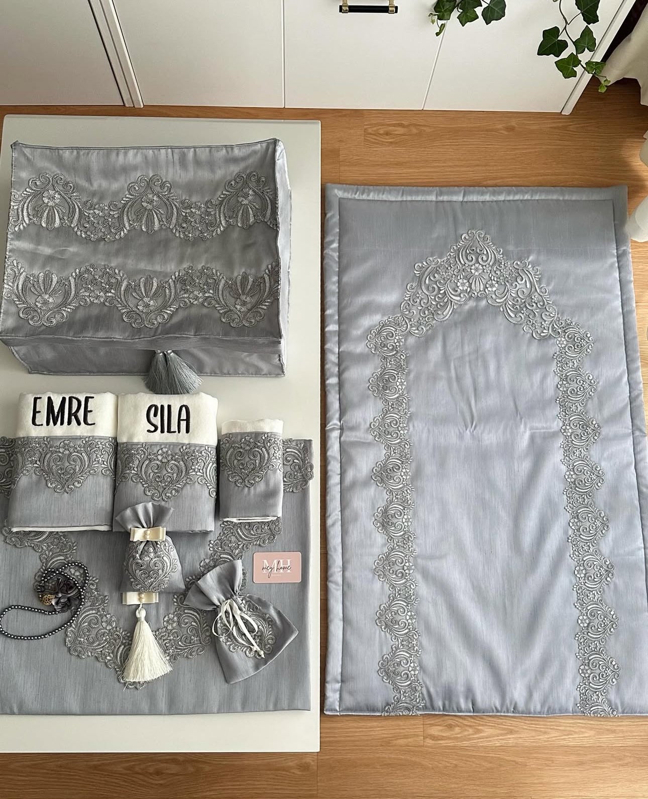 Emre & Sila prayer rug set