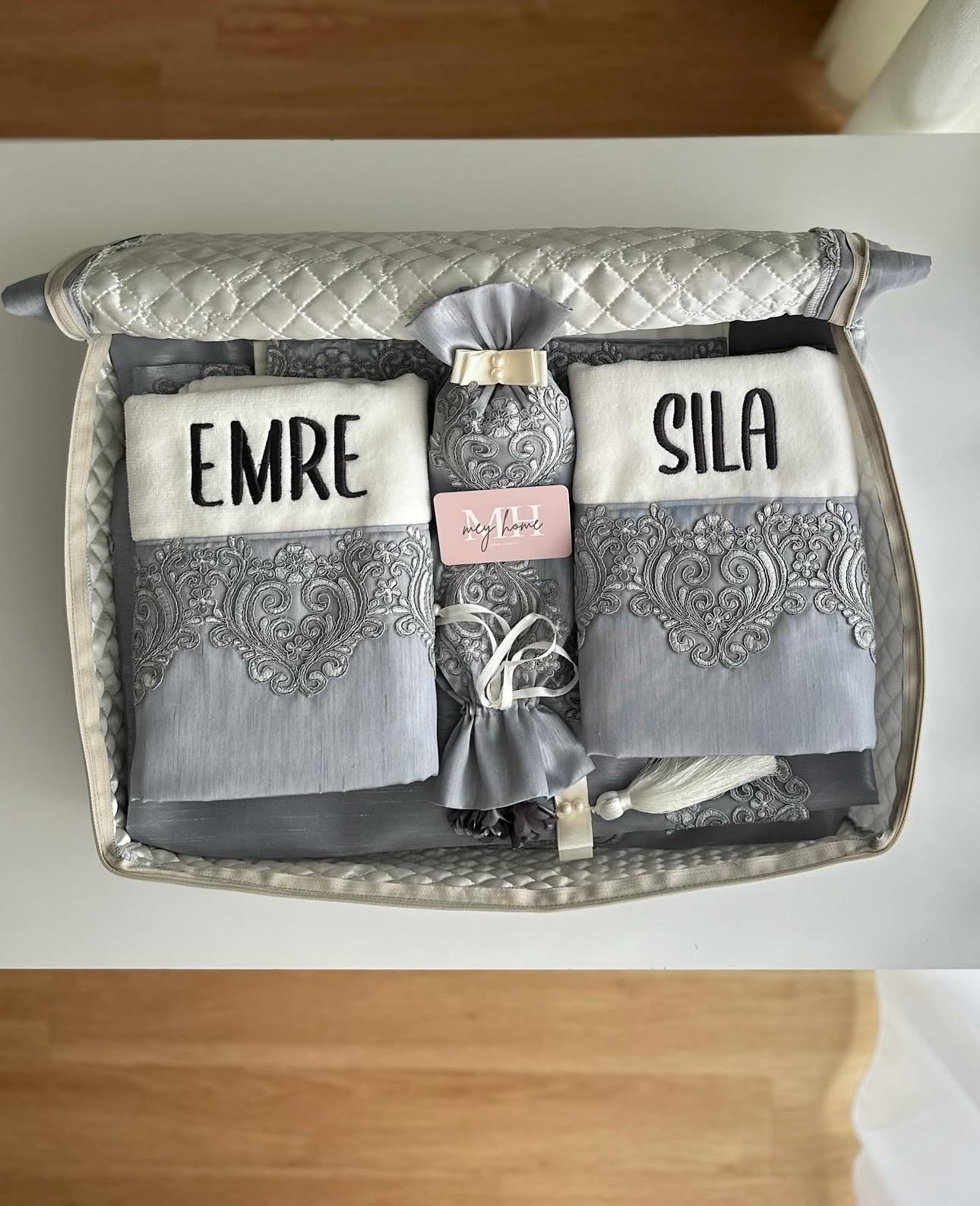 Emre & Sila prayer rug set