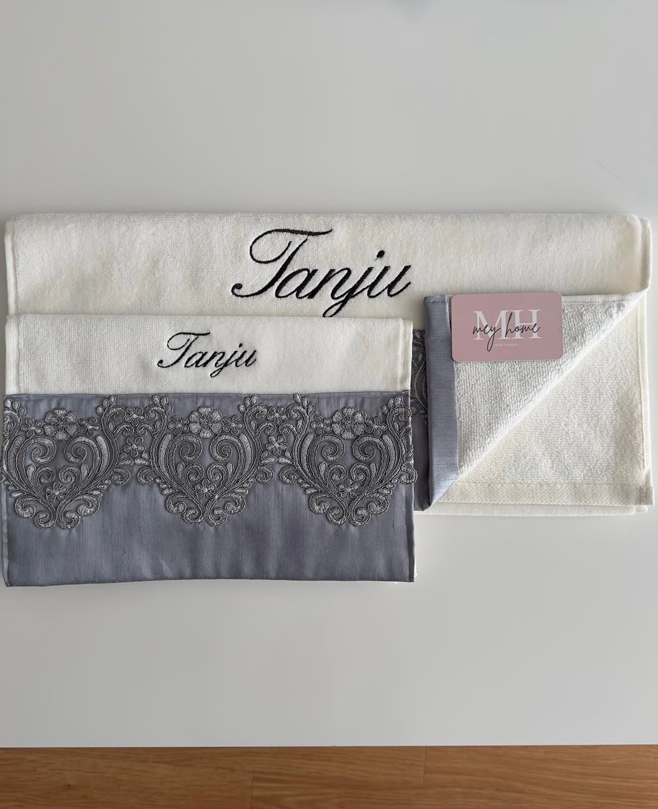 Esra &amp; Tanju Prayer Rug Set