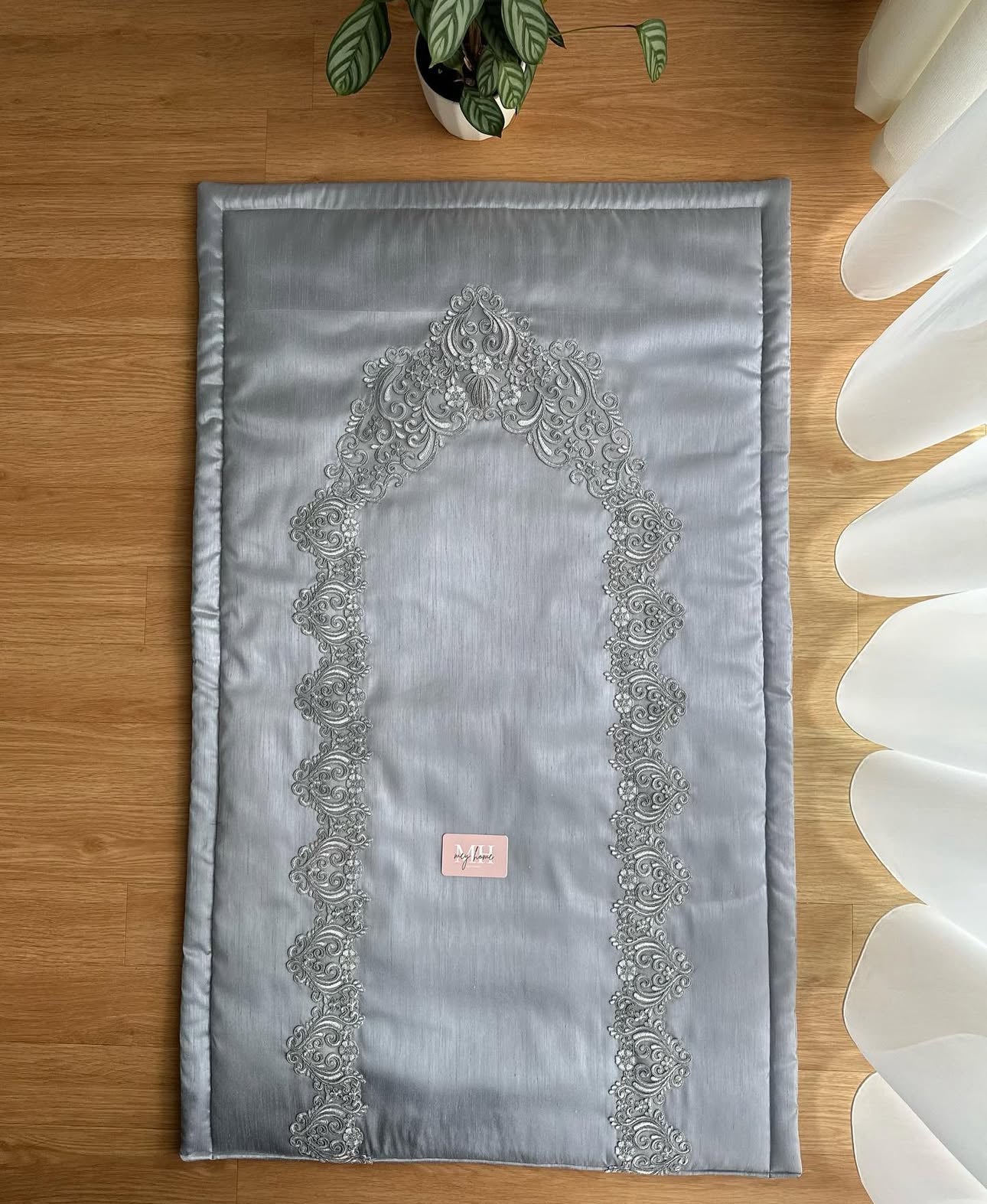 Esra &amp; Tanju Prayer Rug Set