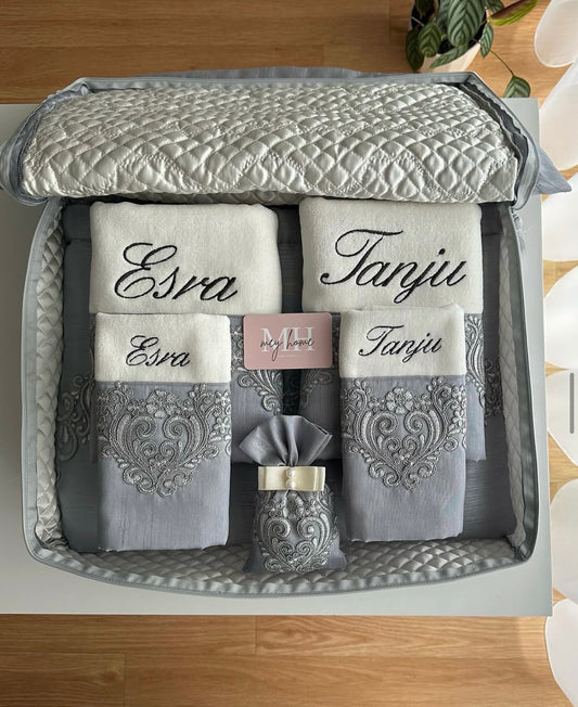 Esra &amp; Tanju Prayer Rug Set